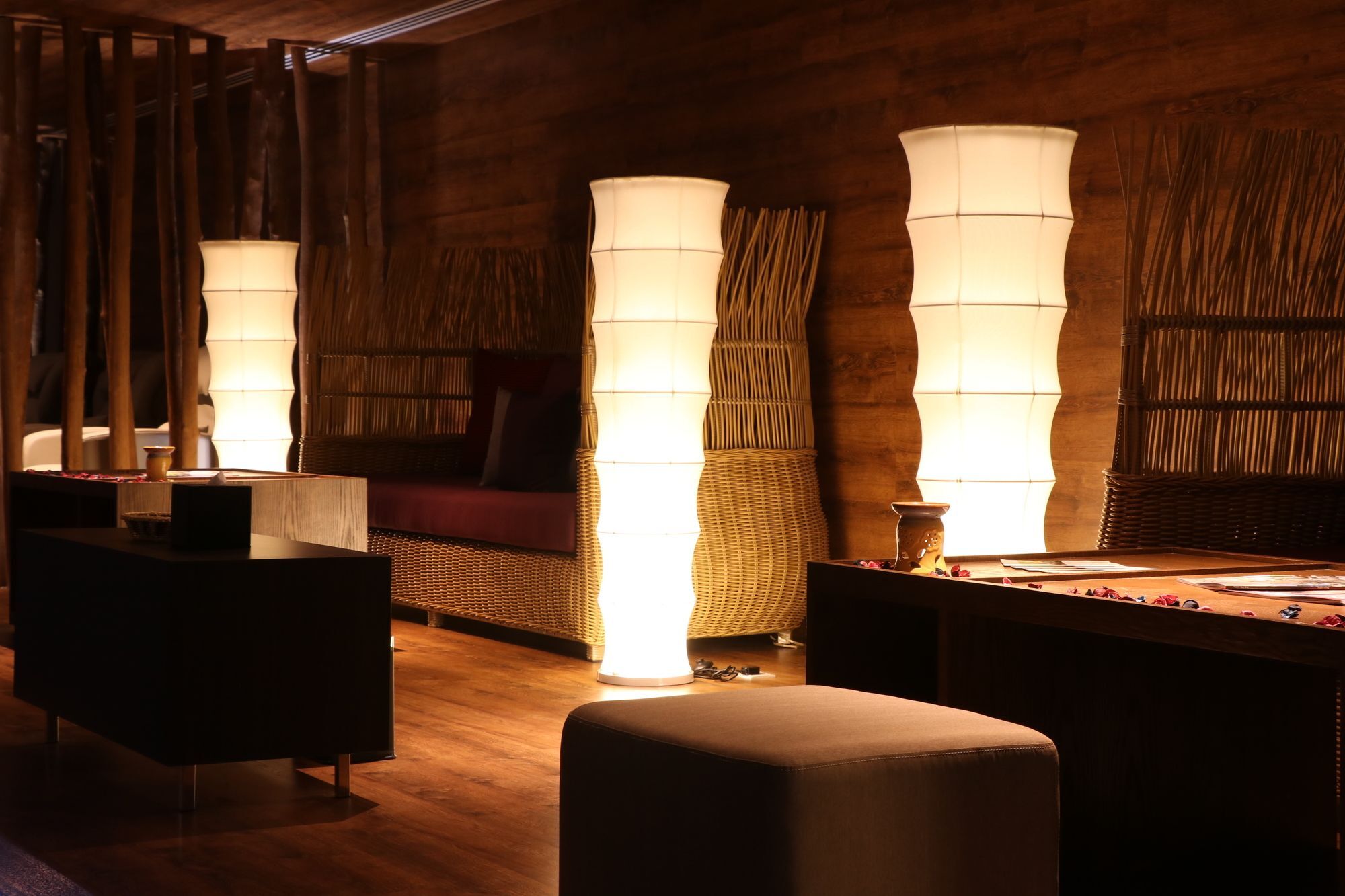 Hotel Pullman Miri Waterfront Esterno foto Interior of the spa